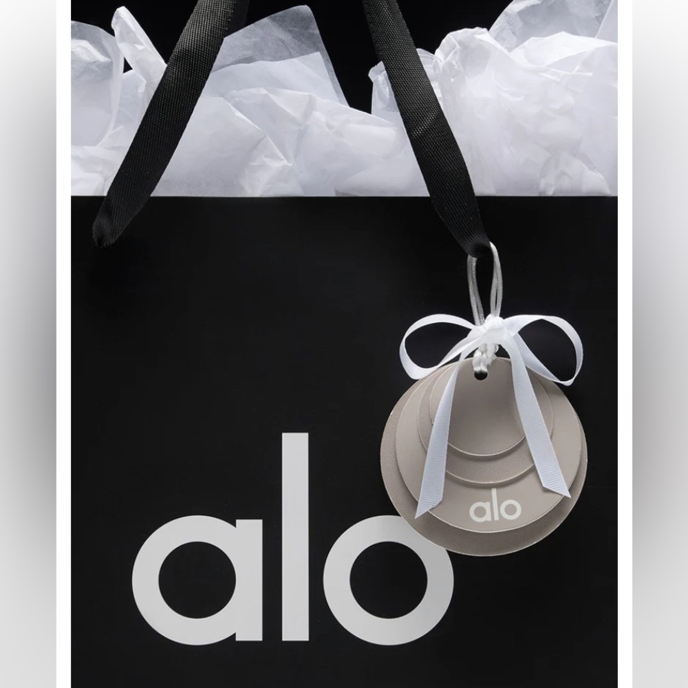 FREE IN BUNDLE ALO Yoga Holiday Gift Charm Silver Ornament Brand New